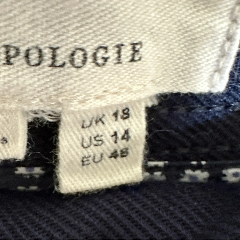 EUC Anthropologie Womens Navy Blue Pants‎